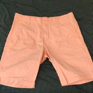 (30) Levi's Salmon Chino Shorts